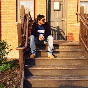 Meet your Posher, Dinesh